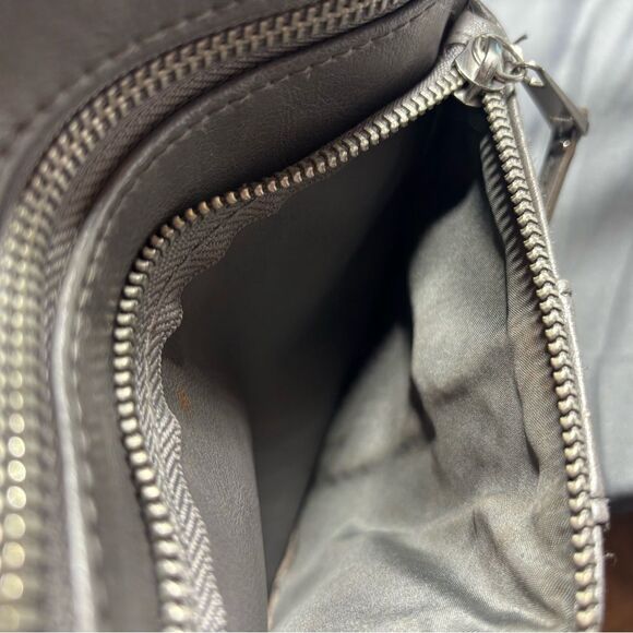 Vintage Time And Tru Gray Handbag With Adjustable Shoulder Strap EPC - Picture 6 of 8